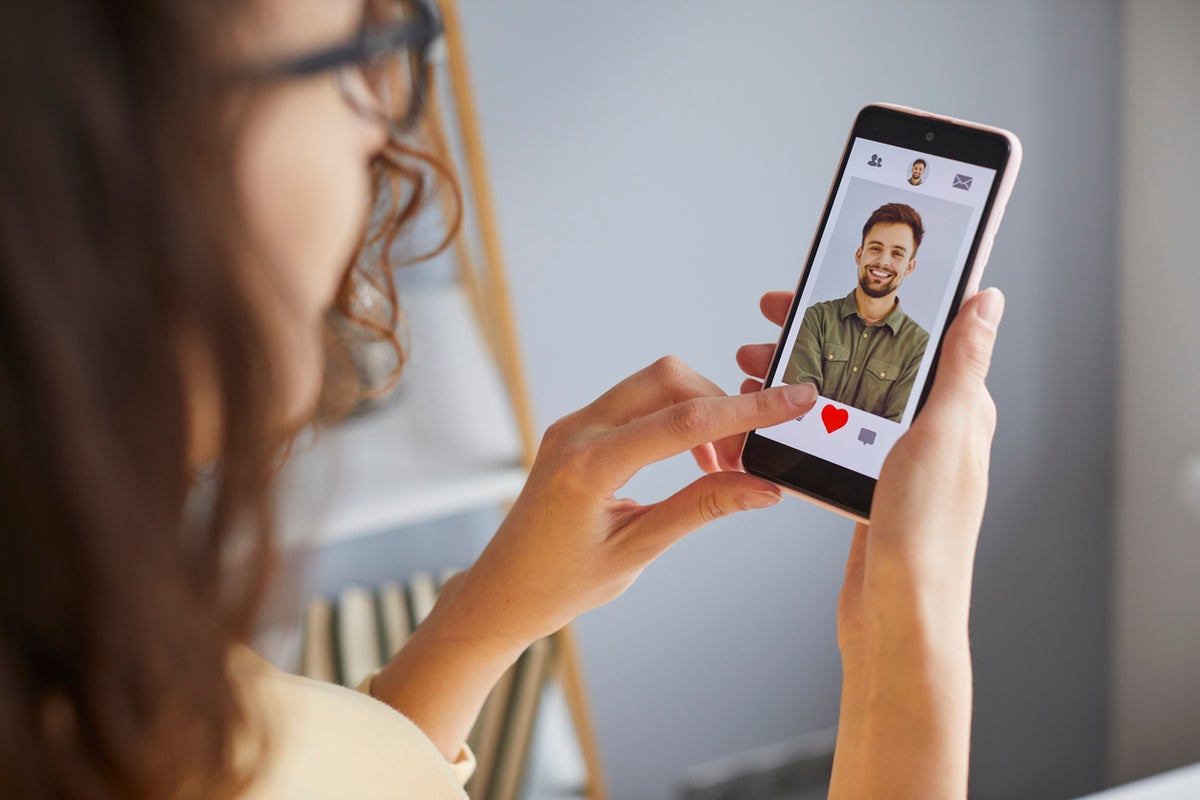 Why dating apps promise love – but lead to gender inequality and casual encounters