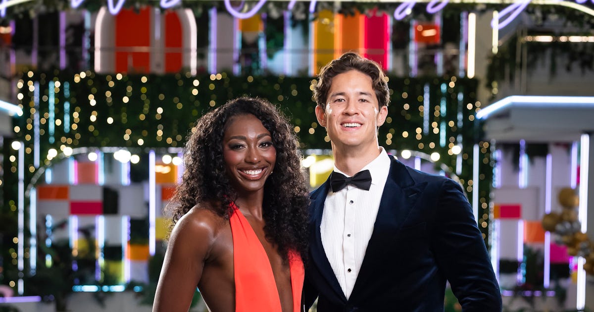 Finally, A Relationship Status Update From Aniya & Carl