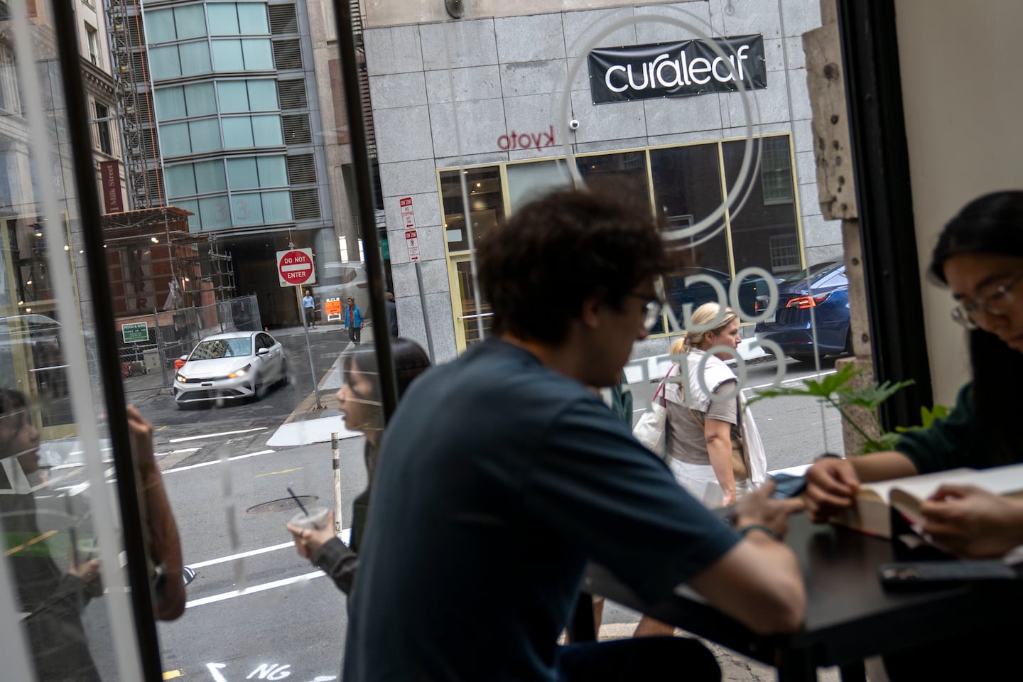 Curaleaf opens new downtown Boston store, over social equity protests